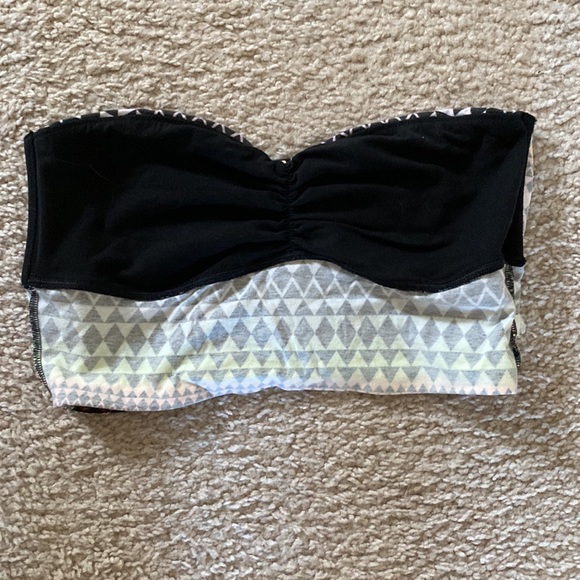 Bralette/ crop top - Picture 3 of 4